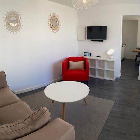 Votre Mini Maison En Plein Coeur Du Centre Ville -Terrasse - Et Parking Prive Sur Place Clos - Draps Et Menage Inclus コンカルノー エクステリア 写真